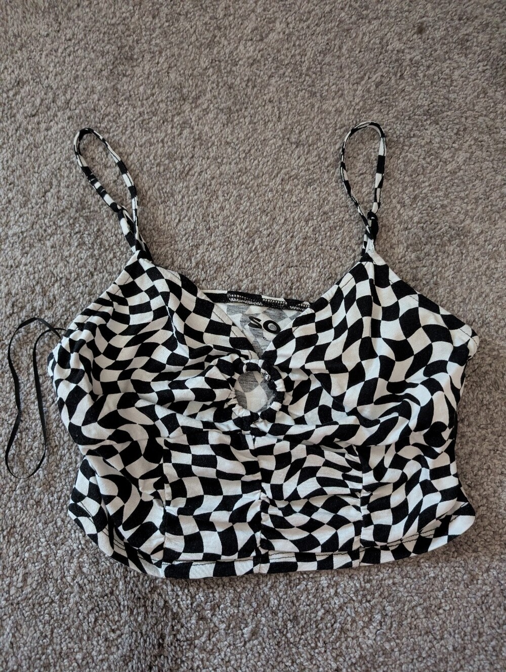 SO Cropped Keyhole Tank Bundle - Picture 6 of 8